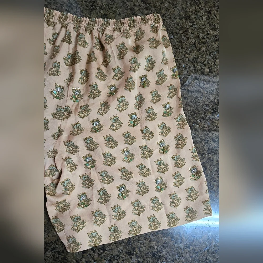 J.Crew Tan Floral Beaded Shorts Size M NWT Viscose Summer - Picture 11 of 16